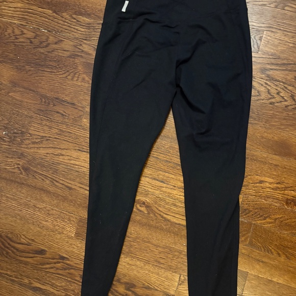 Zella Size Medium Black Leggings - Picture 2 of 4